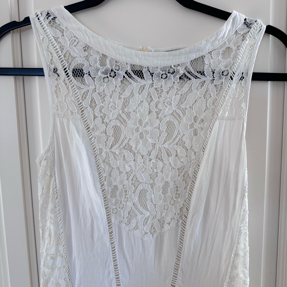 SISLEY Elegant White Lace Maxi Dress - Picture 3 of 10